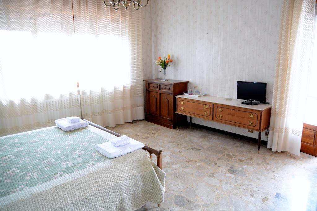 Casa Giordano Bed and Breakfast Mombello Monferrato Esterno foto