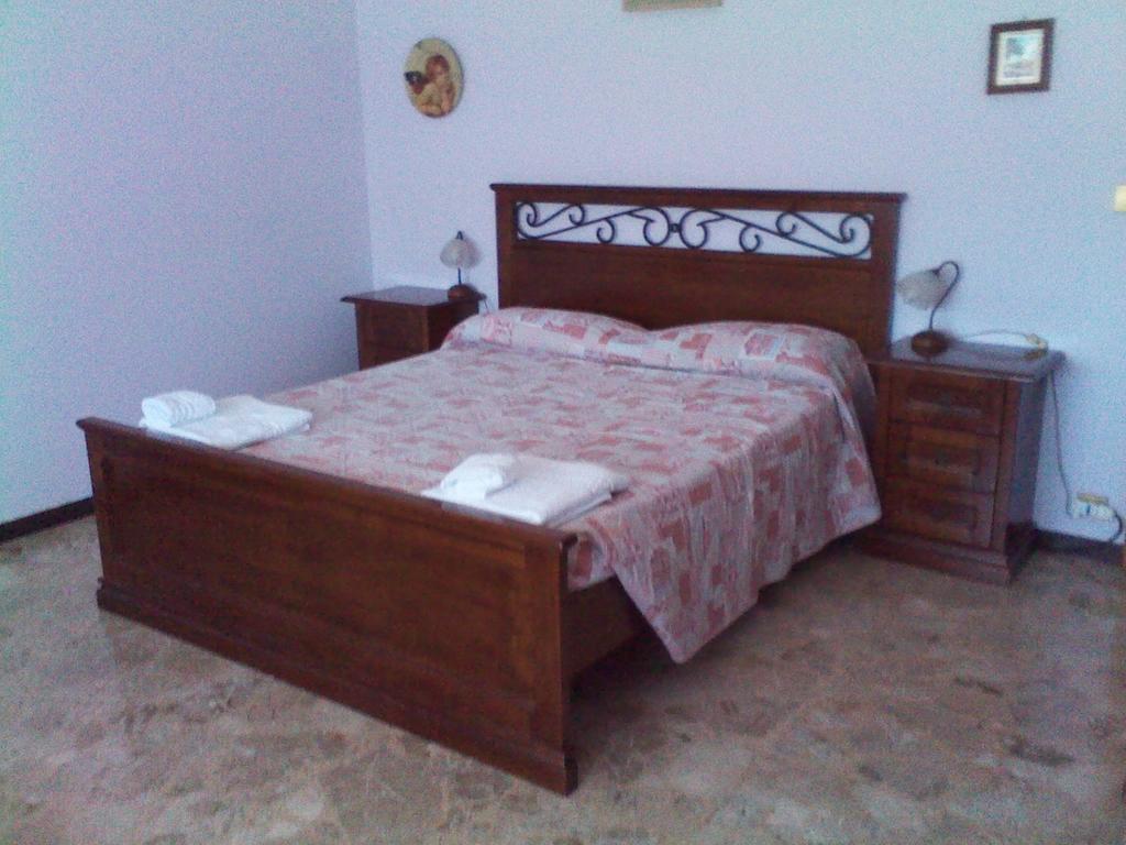Casa Giordano Bed and Breakfast Mombello Monferrato Camera foto