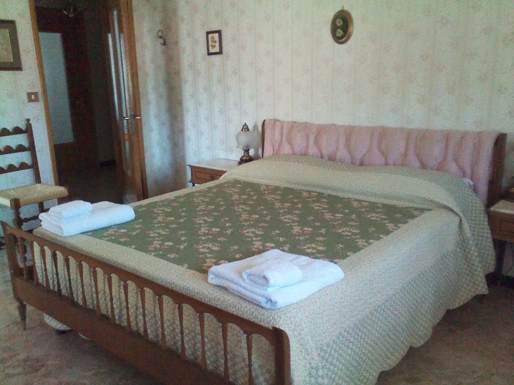 Casa Giordano Bed and Breakfast Mombello Monferrato Camera foto