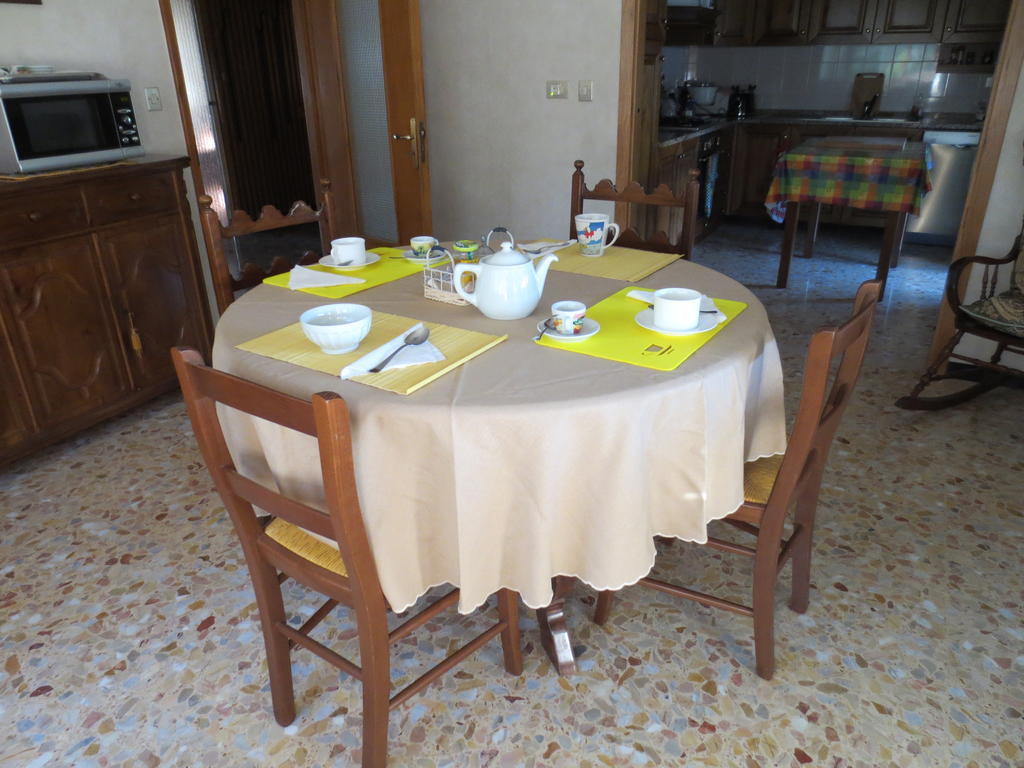 Casa Giordano Bed and Breakfast Mombello Monferrato Esterno foto